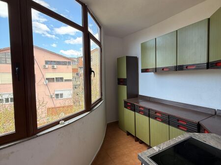  QERA 1+1 – Rruga Bardhyl (Oslo) | Ideal për Banim ose Zyra