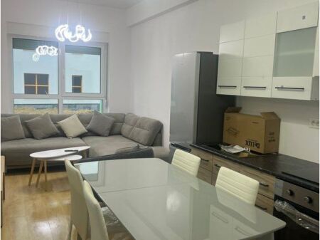 Apartament 1+1 në kompleksin Mangalem!