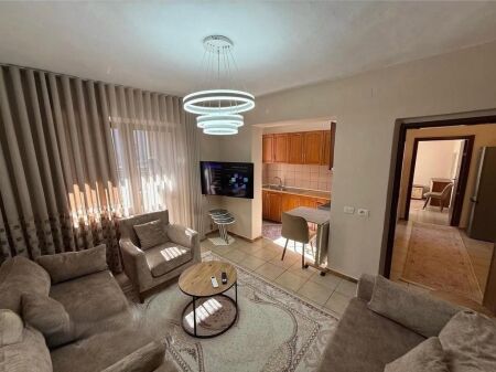 Apartament 1+1 per qira te Rruga Mine Peza