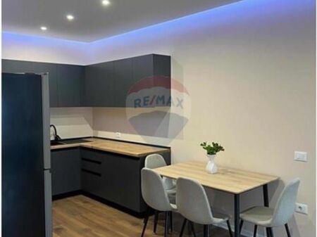 2+1 Apartment for rent near the United School!