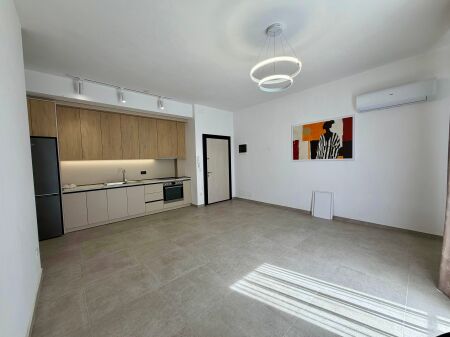  QERA Apartament 2+1  Rruga "5-Maji" 