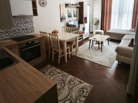 Shitet Apartament 1+1 ne ASTIR