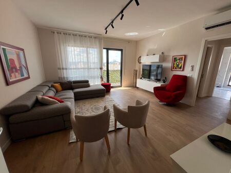 Apartament 2+1+2 me qira , Myslym Shyri