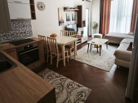 Shitet Apartament 1+1 në Astir