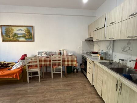 Shitet apartament 1+1   Komuna Parisit tek Kompleksi Kika