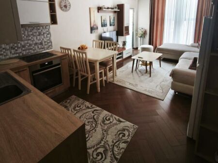  Shitet Apartament 1+1 në Astir – Mundësi që vjen rrallë!