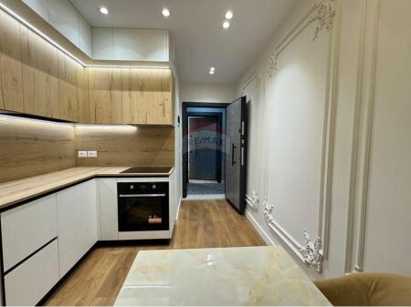 Super Studio / luxury apartment for sale near the "Dinamo" Stadium!