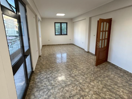  Ufficio in Affitto – Vicino al Mercato Nuovo