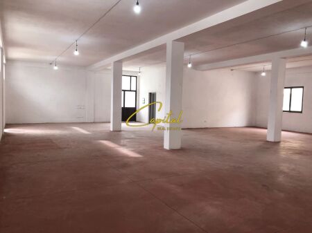 MAGAZZINI IN AFFITTO 680 M2 AUTOSTRADA TR-DR 240.000 LEKE