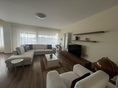Apartament 2+1, Fusha e Aviacionit!