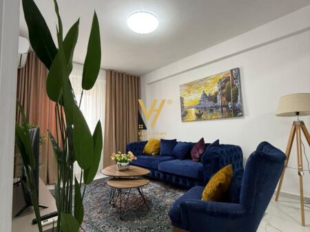 JEPET APARTAMENT 2+1+2 ME QIRA TE ISH PARKU 800 EURO