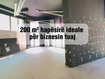 Locale Commerciale in Affitto – Via Bardhok Biba