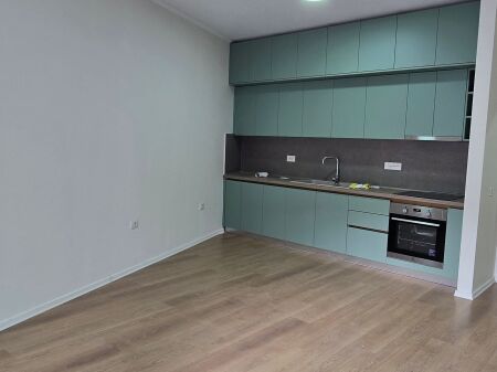APARTAMENT 1+1+POST PARKIMI,RRUGA  E BARRIKADAVE