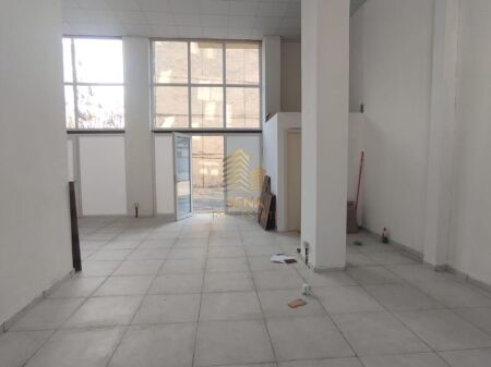 Qira, Ambient biznesi, Oxhaku, 850 euro