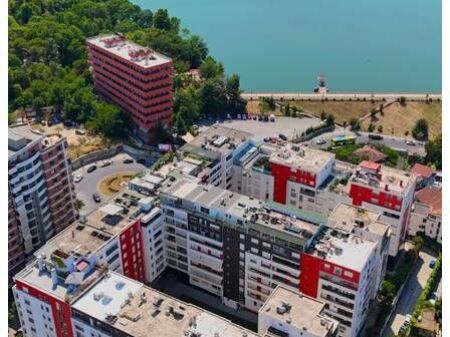 JEPET APARTAMENT 3+1+2 ME POST PARKIMI TEK KOMPLEKSI NOBIS