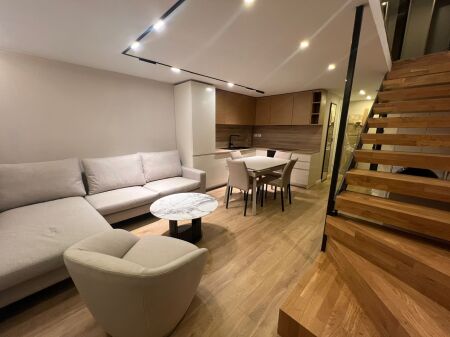 Prane Delijorgjit, jepet me qera apartament 1+1 (Duplex)