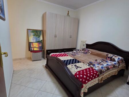 Shitet apartament 2+1 ne kompleksin Albadriatik