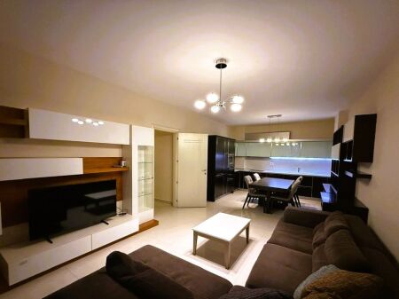 NE KOMUNEN E PARISIT JEPET APARTAMENT 2+1 PER QIRA
