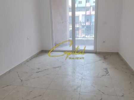 UFFICIO IN AFFITTO 79 M2 VIA DRITAN HOXHA 45.000 LEKE
