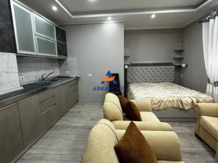 JEPET GARSONIERE ME QERA 42M2 "AFER ME CASA ITALIA" 35000 LEKE