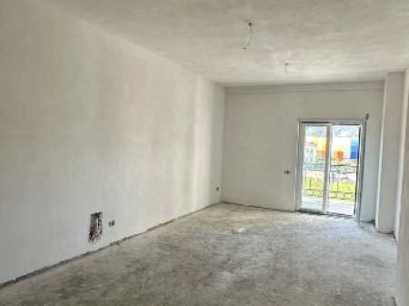  Apartament 2+1+2 në Shitje – Tirana Porta e Re