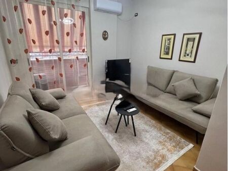 Apartament 1+1 Me Qira në Bllok 650 € /Muaj