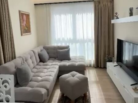 🏡 Apartament 1+1 me qira – 21 Dhjetori (pranë Mondialit)