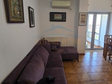 Qera , Apartament 1+1 , Pallati me shigjeta