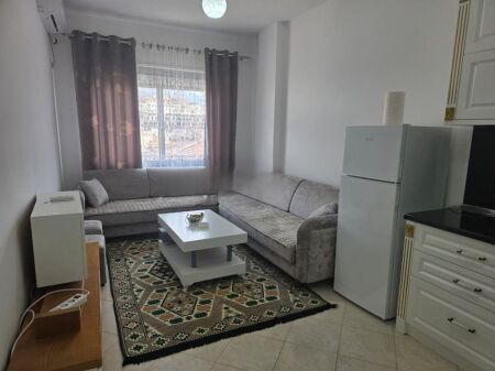 Jepet me qira Apartament 1+1 në Fresk 350 € /Muaj