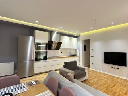 Apartament 1+1 me qira tek Kopshti Botanik prane Xhamise! 600 € /Muaj Sip. Totale  67m2