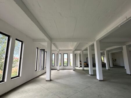Two-Storey Building for Rent for Sale in Durrës, near the Dajlani Bridge