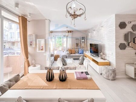 Qera, Apartament 2+1+2, Kopshti Zoologjik, Tiranë.
