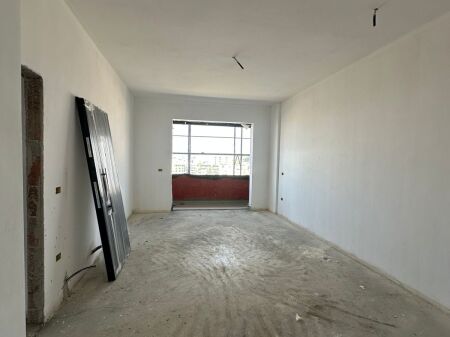  Super Appartamento in Vendita – Square 21