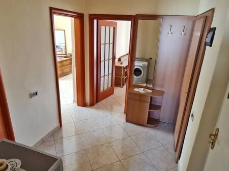 Apartament per qera 2+1
