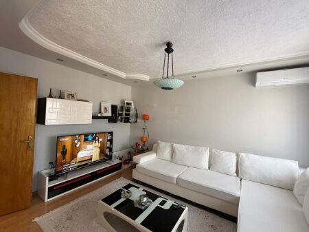 Apartment 2+1 for sale near Shtraus Square, Xhamlliku