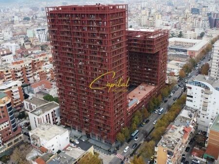 LOCALE COMMERCIALE IN AFFITTO 132 M2 VIA KAVAJES 2.600 EURO