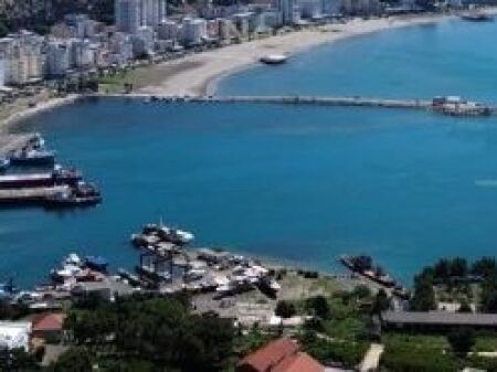 Appartamento 1+1 con vista mare in vendita