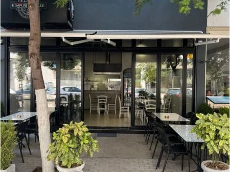 FOR RENT COMMERCIAL SPACE READY FOR INVESTMENT FOR PIZZERIA-YZBERISH! 700 € /Month Total Area 56m2