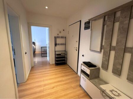 JEPET ME QIRA APARTAMENT 1+1 TEK MYSLYM SHYRI!