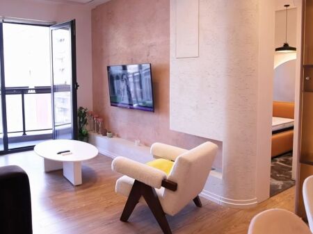 Jepet apartament 1+1 totalisht i mobiluar me qira te Rr. Kosovarve