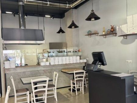 Si affitta un locale commerciale adattato e investito per attività di pizzeria nella zona di Yzberisht
