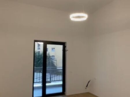 VENDESI APPARTAMENTO 2+1 VIA DIBRA 270.000 EURO FH-66052
