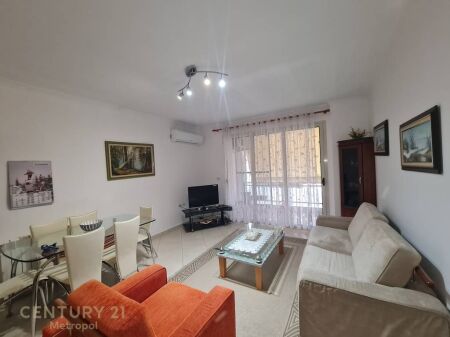 JAPIM PER QIRA APARTAMENT 1+1, PRANE ART TUBINA! 650 € /Muaj Sip. Totale  70m2