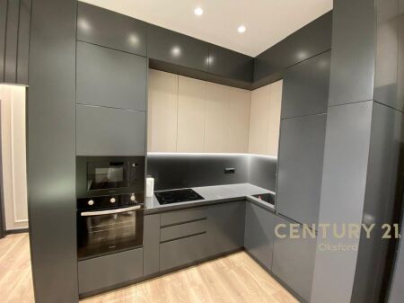 AFFITTIAMO APPARTAMENTO 1+1, PRESSO TIRANA GARDEN BUILDING IN VIA KAVAJES!