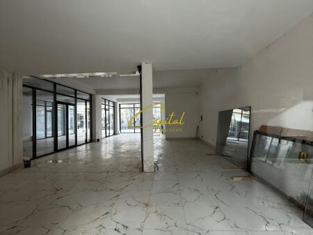 NEGOZIO IN AFFITTO 110 M2 CENTRO 3.300 EURO