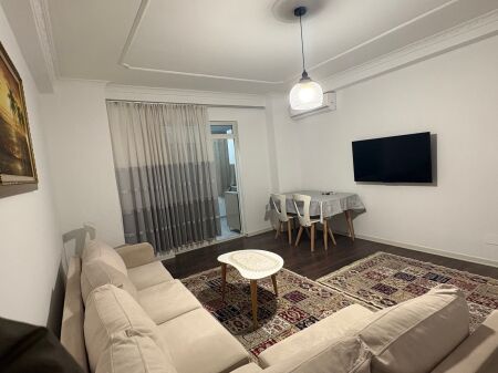 Apartament 2+1 i mobiluar per qera ne Don Bosko