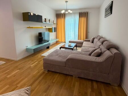  Jepet me qira apartament 2+1+2 – Kopshti Botanik