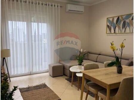 Apartament 1+1 me qira përballë Kompleksit Delijorgji