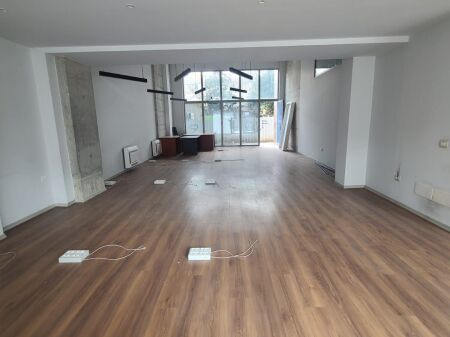 UFFICIO IN AFFITTO 220M2 CENTRO
