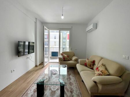 Apartament 1+1 me qira te Univers City